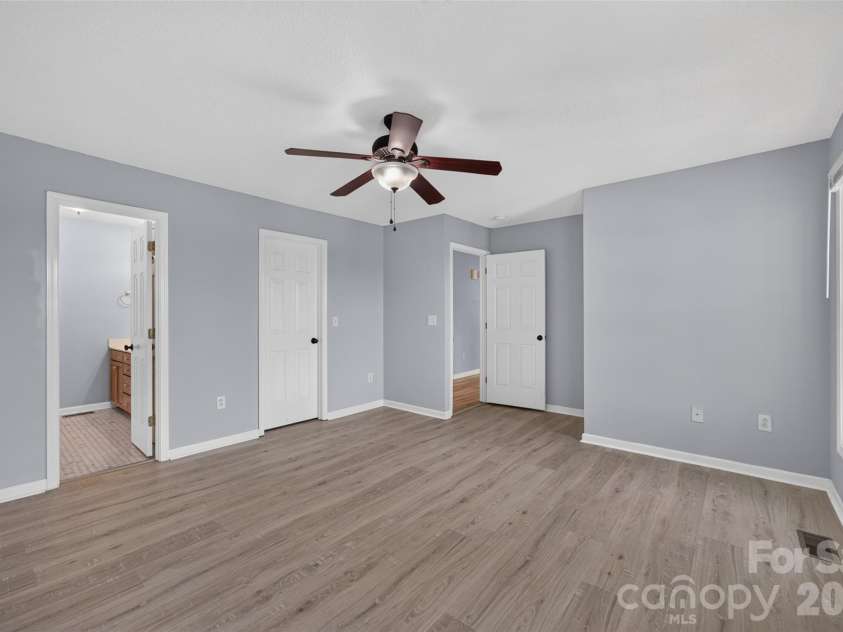 5706 George Hildebran School Road, Hickory, NC 28602.  MLS# CAR4408171, YatesRealty ID 40483. 