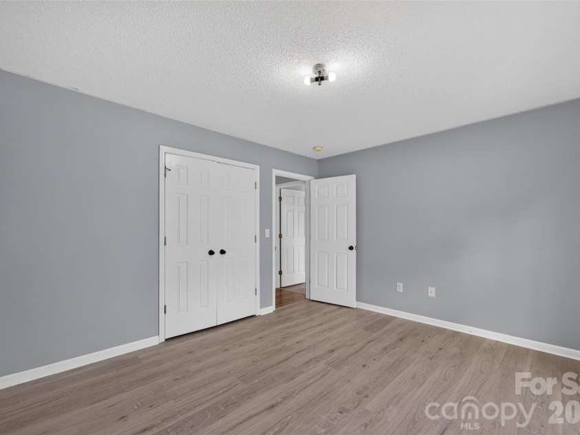 5706 George Hildebran School Road, Hickory, NC 28602.  MLS# CAR4408171, YatesRealty ID 40483. 