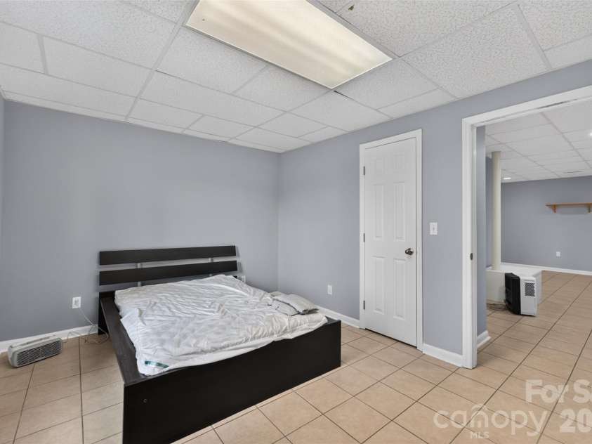 5706 George Hildebran School Road, Hickory, NC 28602.  MLS# CAR4408171, YatesRealty ID 40483. 