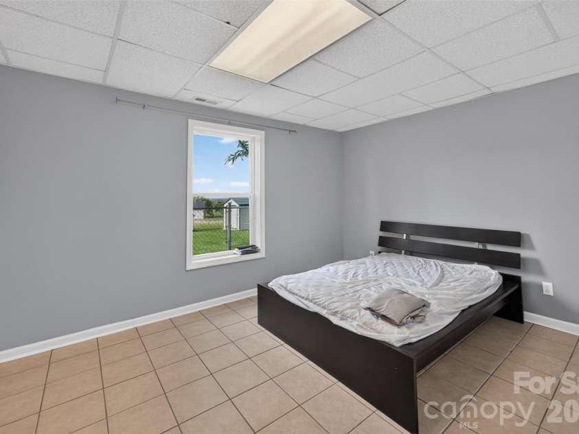 5706 George Hildebran School Road, Hickory, NC 28602.  MLS# CAR4408171, YatesRealty ID 40483. 