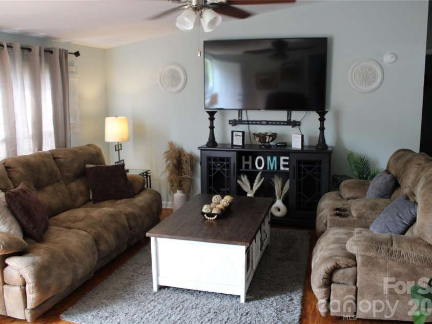 160 Tabernacle Church Road, McBee, SC 29101.  MLS# CAR4404027, YatesRealty ID 40485. 