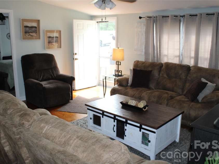 160 Tabernacle Church Road, McBee, SC 29101.  MLS# CAR4404027, YatesRealty ID 40485. 