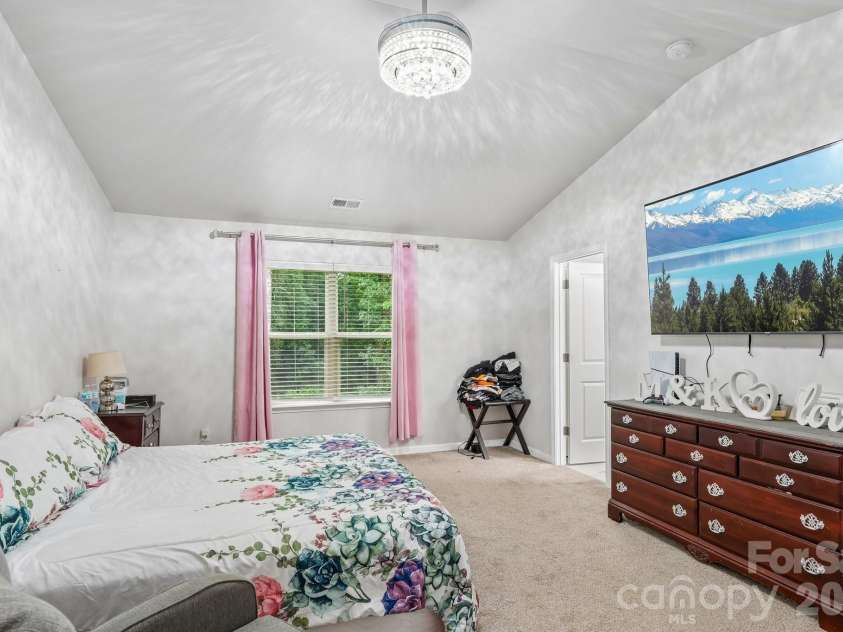 6901 Robinson Church Road, Charlotte, NC 28215.  MLS# CAR4390816, YatesRealty ID 40486. 