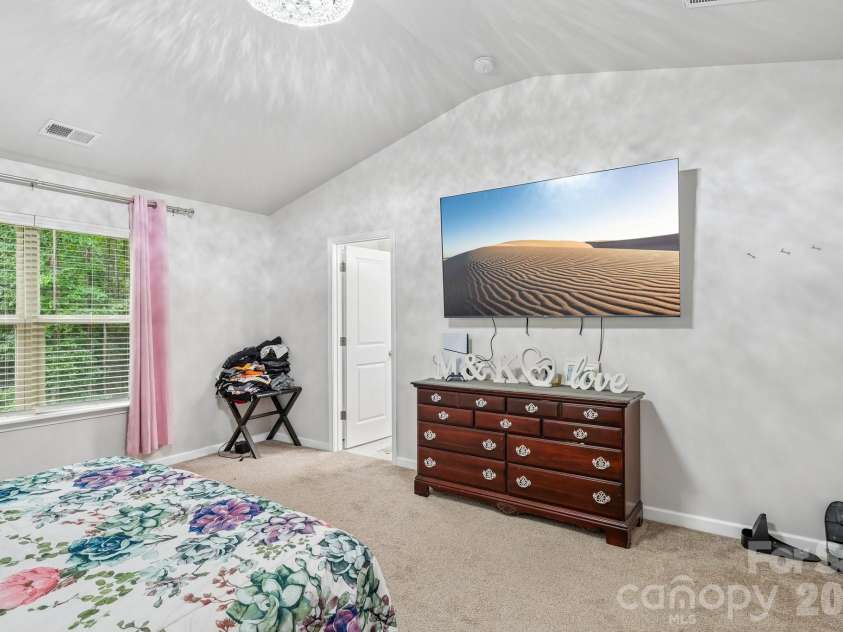 6901 Robinson Church Road, Charlotte, NC 28215.  MLS# CAR4390816, YatesRealty ID 40486. 