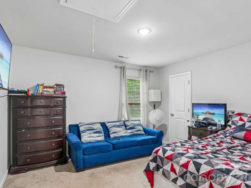 6901 Robinson Church Road, Charlotte, NC 28215.  MLS# CAR4390816, YatesRealty ID 40486. 