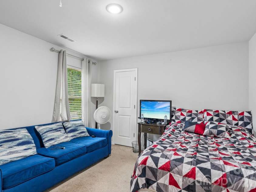 6901 Robinson Church Road, Charlotte, NC 28215.  MLS# CAR4390816, YatesRealty ID 40486. 