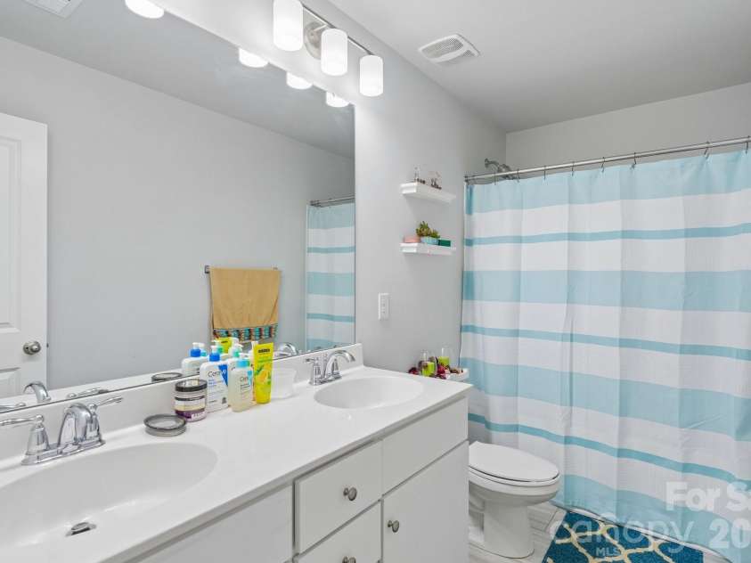 6901 Robinson Church Road, Charlotte, NC 28215.  MLS# CAR4390816, YatesRealty ID 40486. 