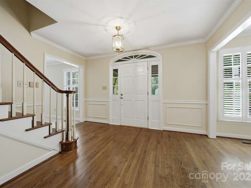 147 35th Avenue, Hickory, NC 28601.  MLS# CAR4333841, YatesRealty ID 4049. 