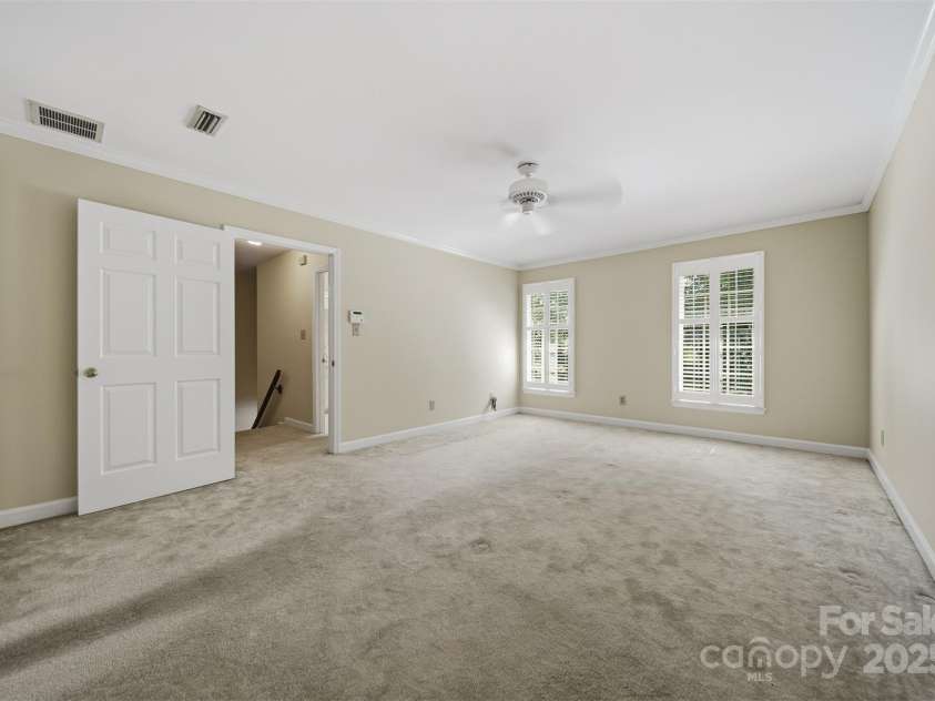 147 35th Avenue, Hickory, NC 28601.  MLS# CAR4333841, YatesRealty ID 4049. 