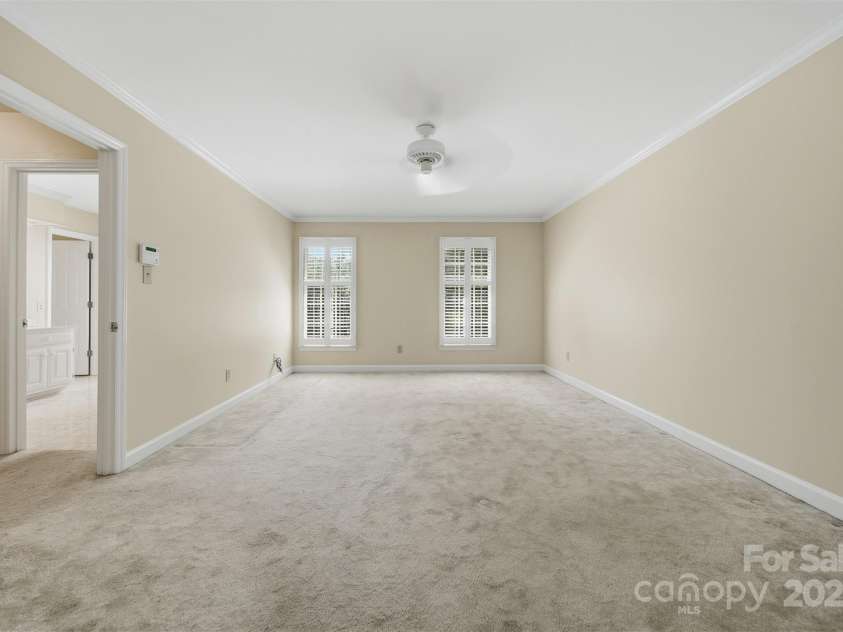 147 35th Avenue, Hickory, NC 28601.  MLS# CAR4333841, YatesRealty ID 4049. 