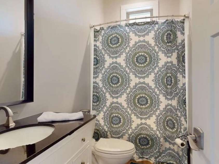 216 Alarka Point, Bryson City, NC 28713.  MLS# CAR4292798, YatesRealty ID 4049. Full Bath off Flex Space