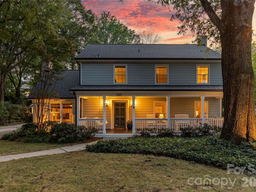 2501 Valencia Terrace, Charlotte, NC 28226.  MLS# CAR4406254, YatesRealty ID 40490. 