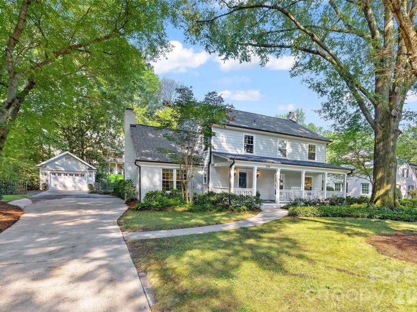 2501 Valencia Terrace, Charlotte, NC 28226.  MLS# CAR4406254, YatesRealty ID 40490. 