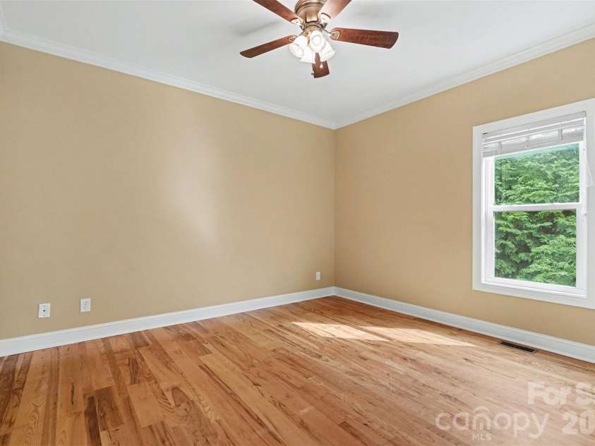 4574 Hunter Rhyne Road, Lincolnton, NC 28092.  MLS# CAR4398047, YatesRealty ID 40491. Bedroom