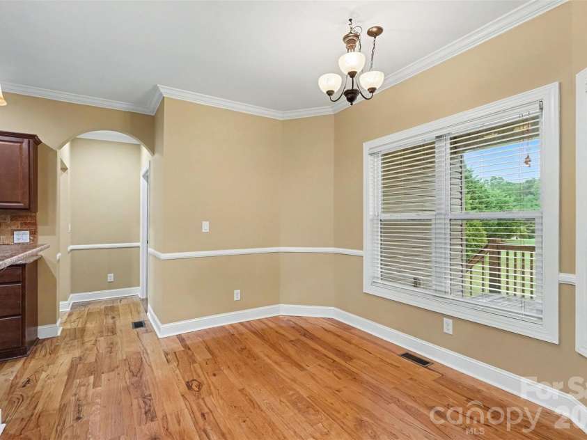 4574 Hunter Rhyne Road, Lincolnton, NC 28092.  MLS# CAR4398047, YatesRealty ID 40491. Breakfast