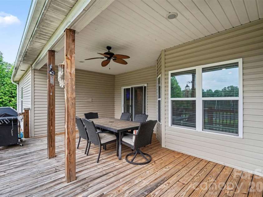 4574 Hunter Rhyne Road, Lincolnton, NC 28092.  MLS# CAR4398047, YatesRealty ID 40491. Deck