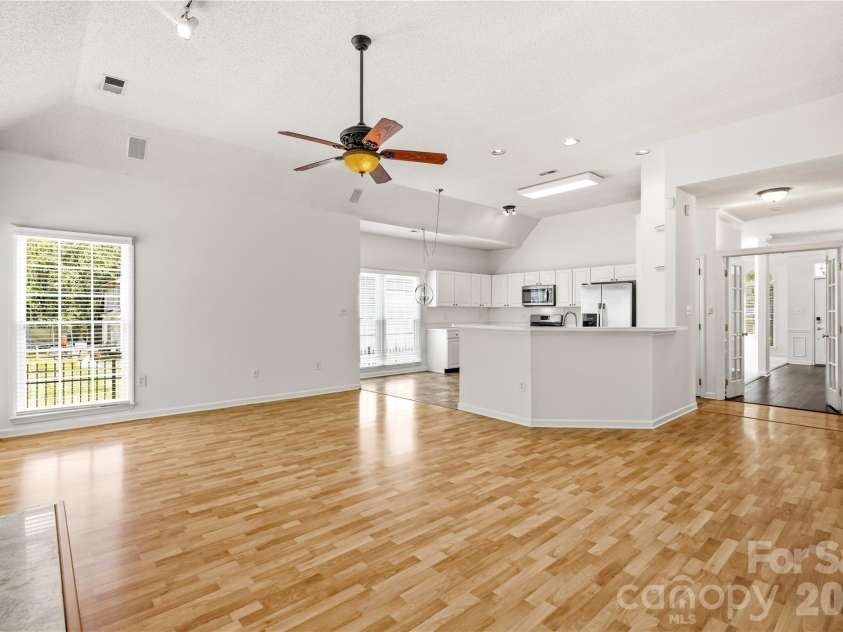 2604 Lamp Post Lane, Kannapolis, NC 28081.  MLS# CAR4406539, YatesRealty ID 40492. 