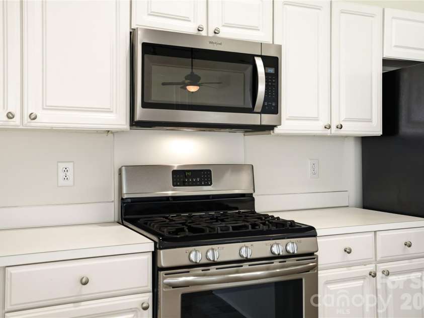 2604 Lamp Post Lane, Kannapolis, NC 28081.  MLS# CAR4406539, YatesRealty ID 40492. 