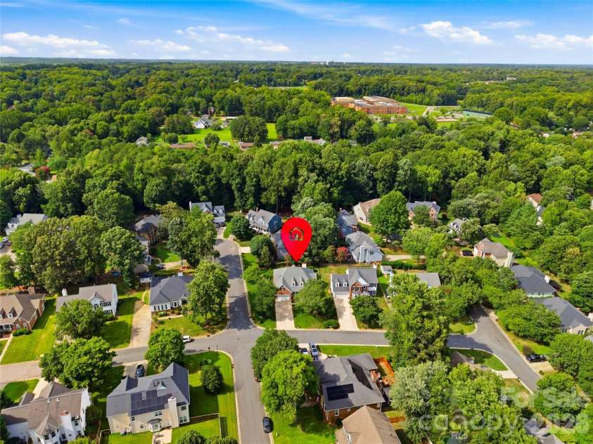 2604 Lamp Post Lane, Kannapolis, NC 28081.  MLS# CAR4406539, YatesRealty ID 40492. 