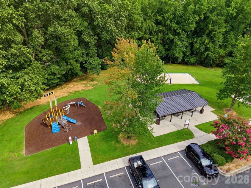 2604 Lamp Post Lane, Kannapolis, NC 28081.  MLS# CAR4406539, YatesRealty ID 40492. Vietnam Park