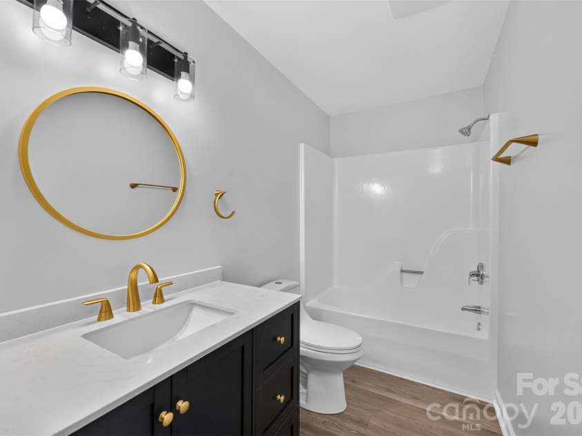 1326 Old Lenoir Road, Hickory, NC 28601.  MLS# CAR4409712, YatesRealty ID 40496. 