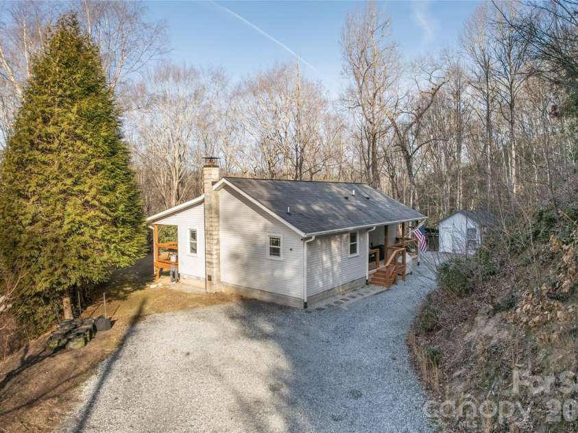 245 Tip Field Road, Brevard, NC 28712.  MLS# CAR4340193, YatesRealty ID 4050. 