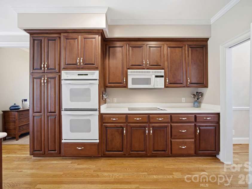 540 Hickory Drive, Salisbury, NC 28144.  MLS# CAR4390191, YatesRealty ID 40500. 