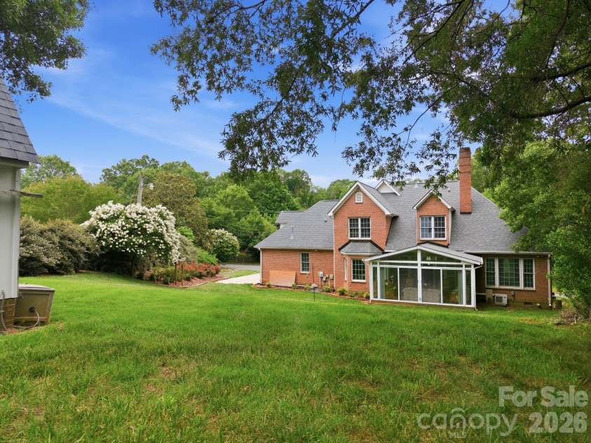 540 Hickory Drive, Salisbury, NC 28144.  MLS# CAR4390191, YatesRealty ID 40500. 