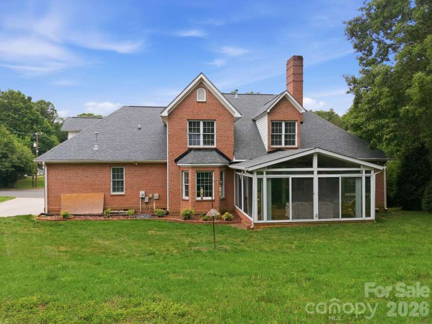 540 Hickory Drive, Salisbury, NC 28144.  MLS# CAR4390191, YatesRealty ID 40500. 