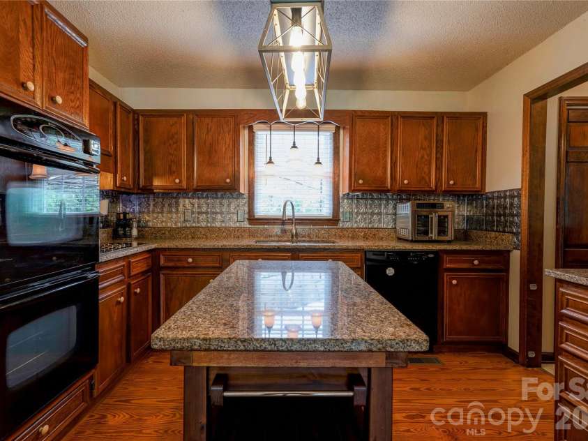 719 Zion Church Road, Shelby, NC 28150.  MLS# CAR4409305, YatesRealty ID 40501. Kitchen