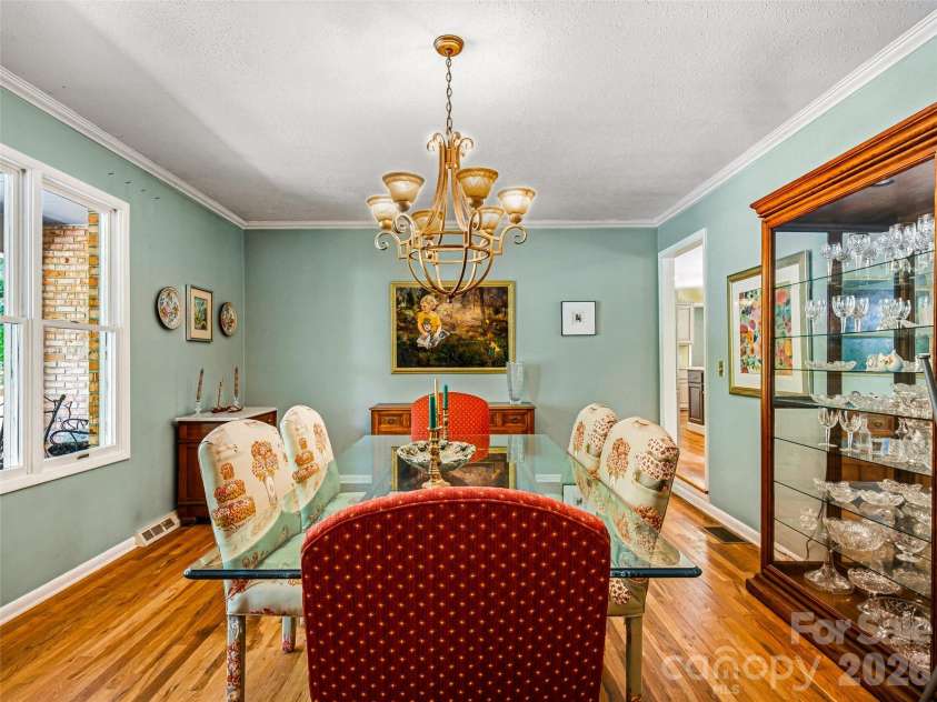 2526 Kanuga Road, Hendersonville, NC 28739.  MLS# CAR4407508, YatesRealty ID 40502. 