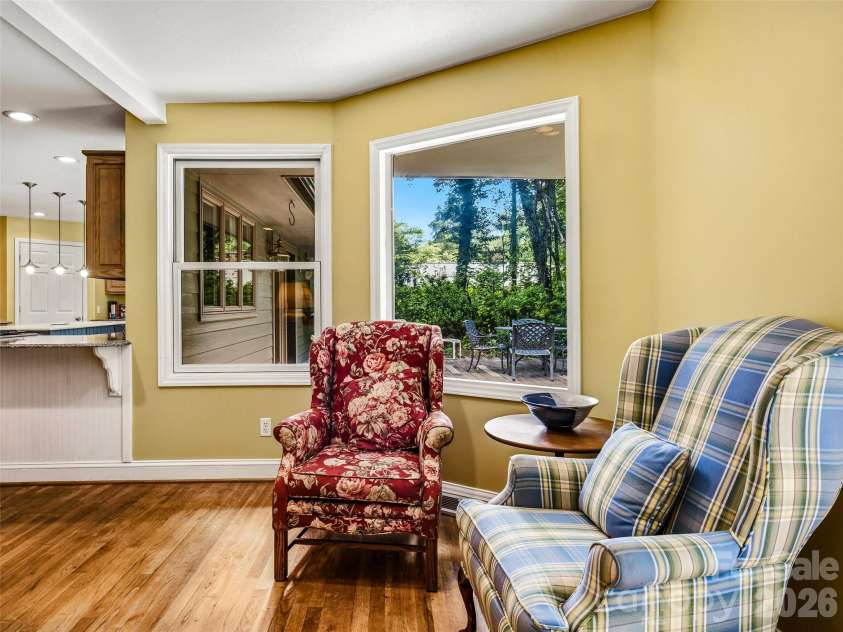 2526 Kanuga Road, Hendersonville, NC 28739.  MLS# CAR4407508, YatesRealty ID 40502. 