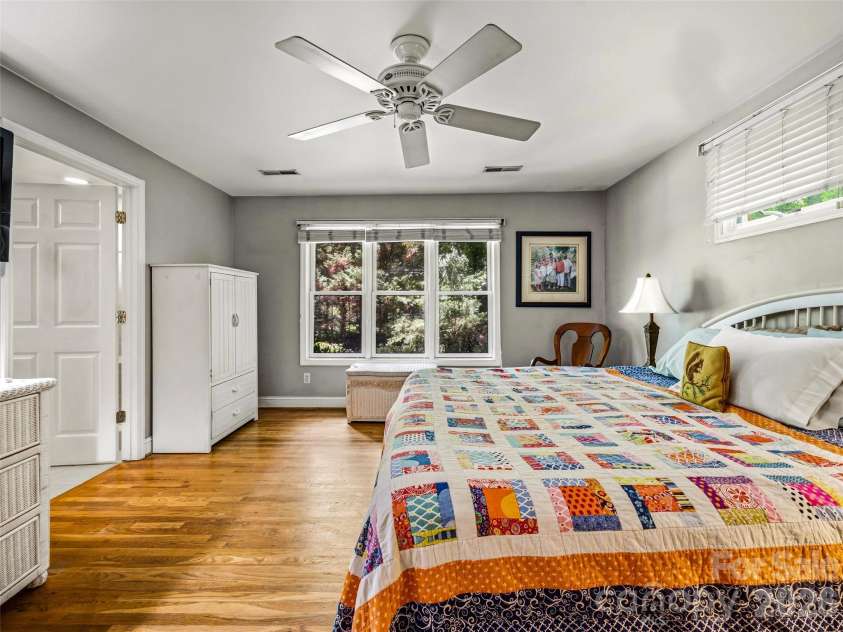 2526 Kanuga Road, Hendersonville, NC 28739.  MLS# CAR4407508, YatesRealty ID 40502. 
