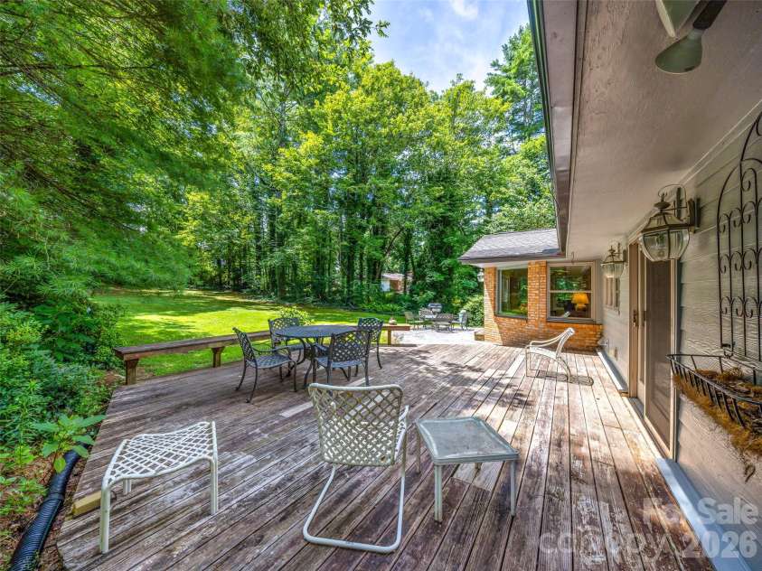 2526 Kanuga Road, Hendersonville, NC 28739.  MLS# CAR4407508, YatesRealty ID 40502. 