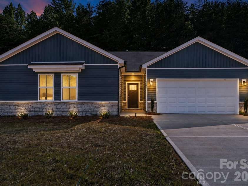 1165 Stoneglen Drive, Granite Quarry, NC 28146.  MLS# CAR4400560, YatesRealty ID 40503. 
