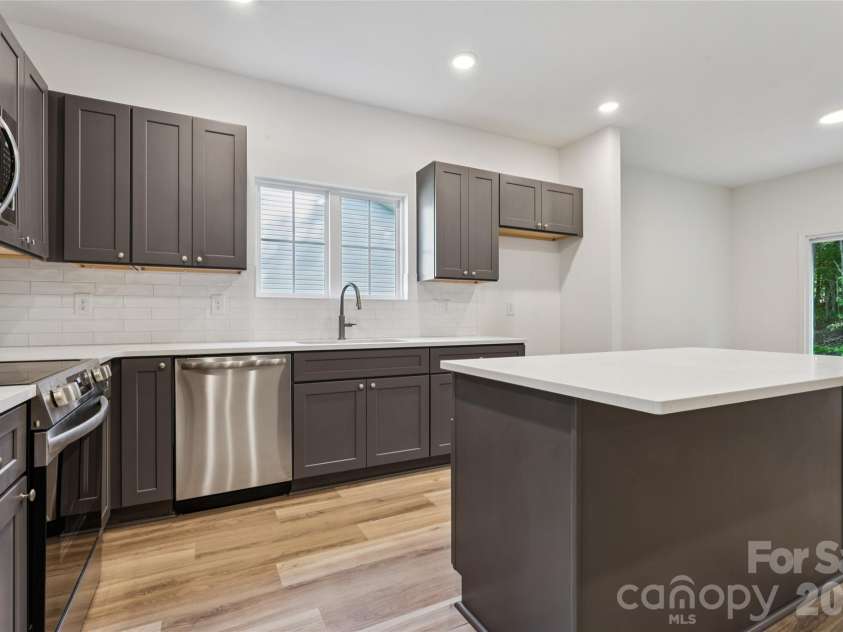 1165 Stoneglen Drive, Granite Quarry, NC 28146.  MLS# CAR4400560, YatesRealty ID 40503. 