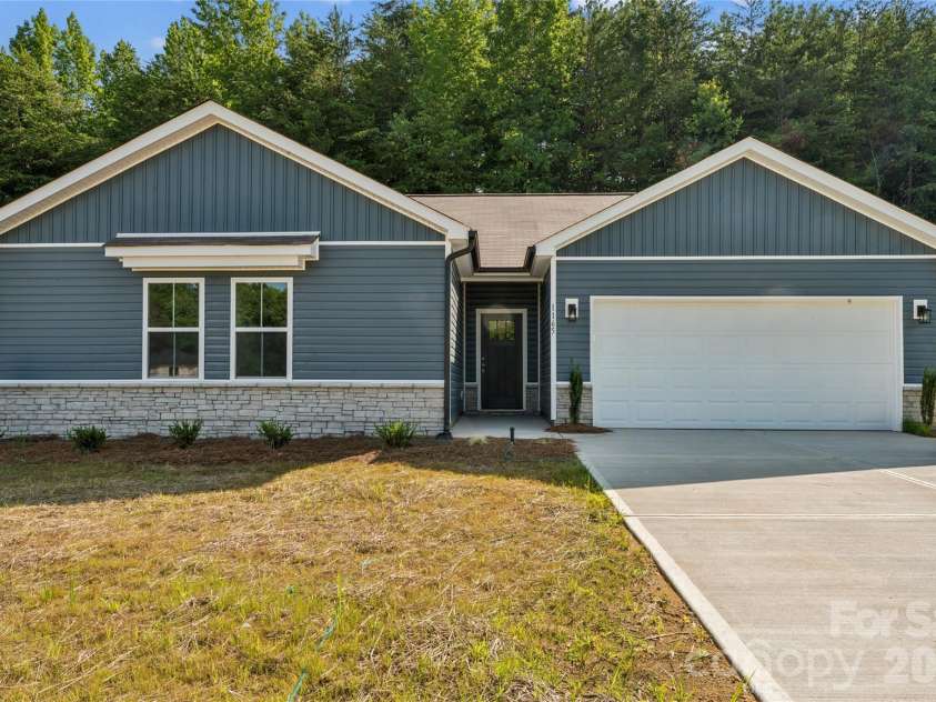 1165 Stoneglen Drive, Granite Quarry, NC 28146.  MLS# CAR4400560, YatesRealty ID 40503. 