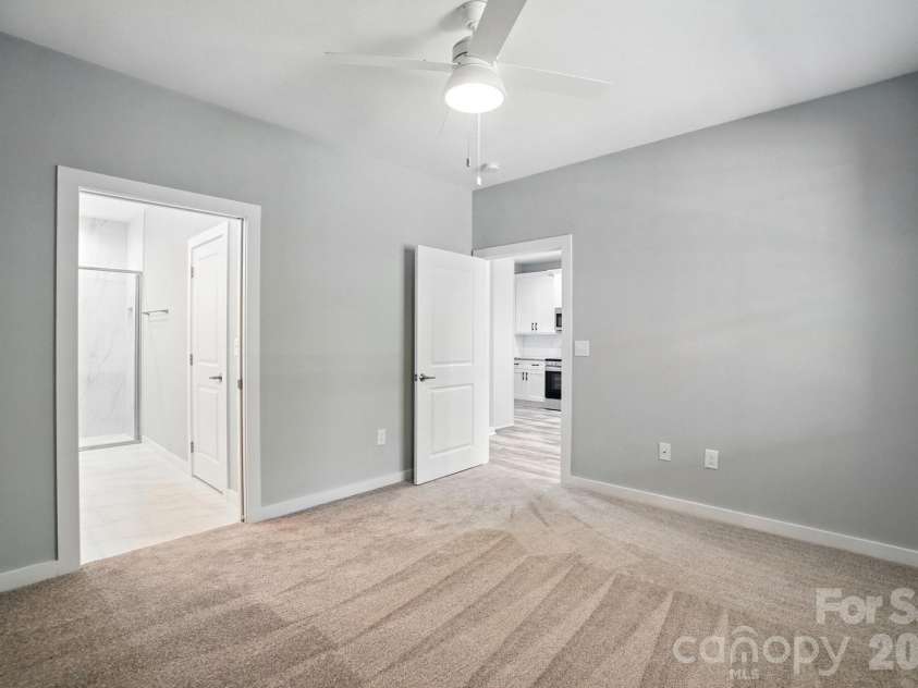 1518 29th Street, Hickory, NC 28602.  MLS# CAR4409061, YatesRealty ID 40505. 