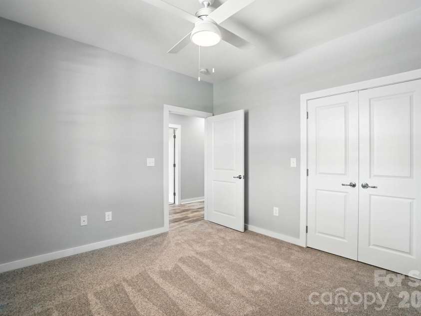 1518 29th Street, Hickory, NC 28602.  MLS# CAR4409061, YatesRealty ID 40505. 