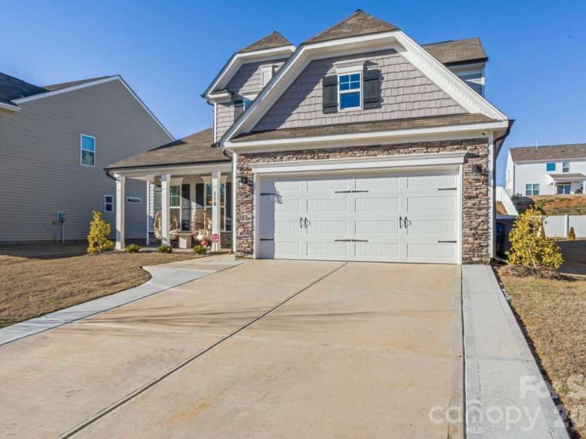 116 Farrier Lane, Statesville, NC 28677.  MLS# CAR4375053, YatesRealty ID 40506. 