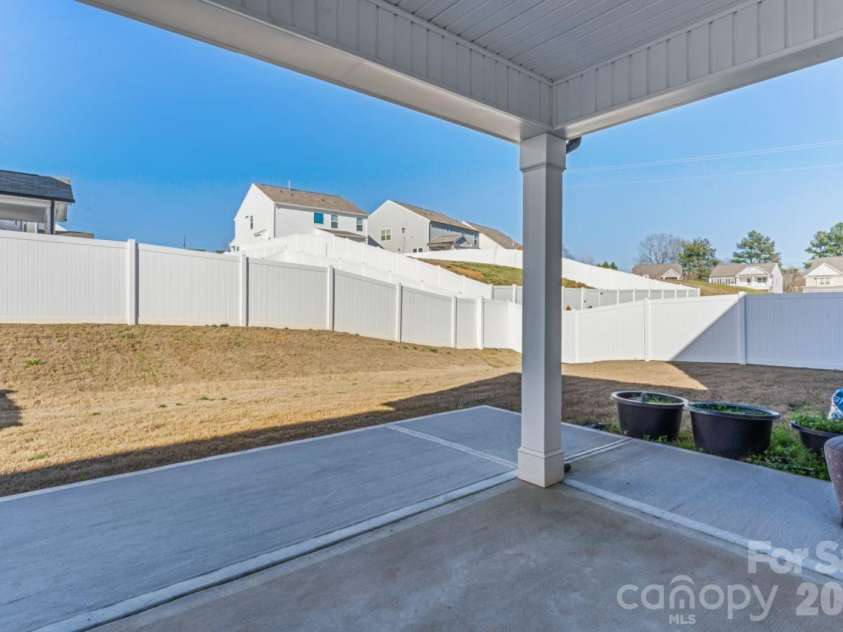 116 Farrier Lane, Statesville, NC 28677.  MLS# CAR4375053, YatesRealty ID 40506. 