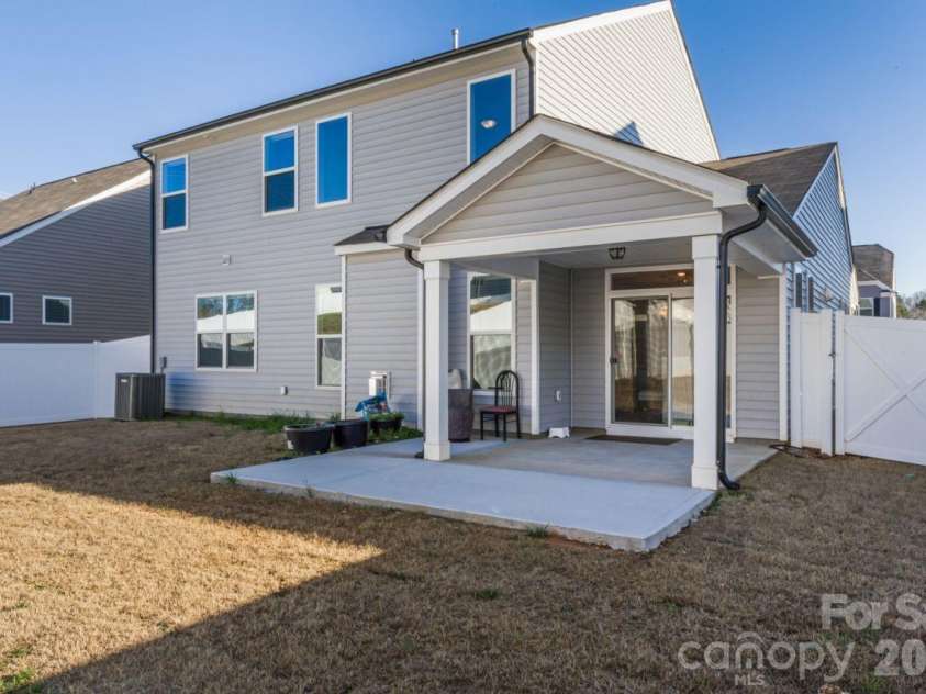 116 Farrier Lane, Statesville, NC 28677.  MLS# CAR4375053, YatesRealty ID 40506. 