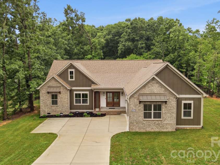 4527 Burrenfort Drive, Denver, NC 28037.  MLS# CAR4408642, YatesRealty ID 40507. 