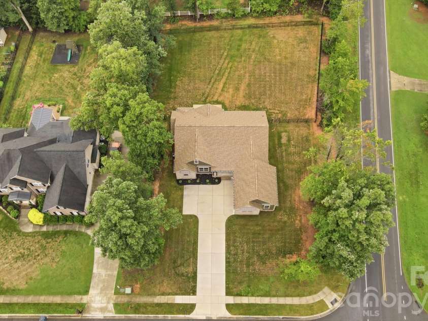 4527 Burrenfort Drive, Denver, NC 28037.  MLS# CAR4408642, YatesRealty ID 40507. 