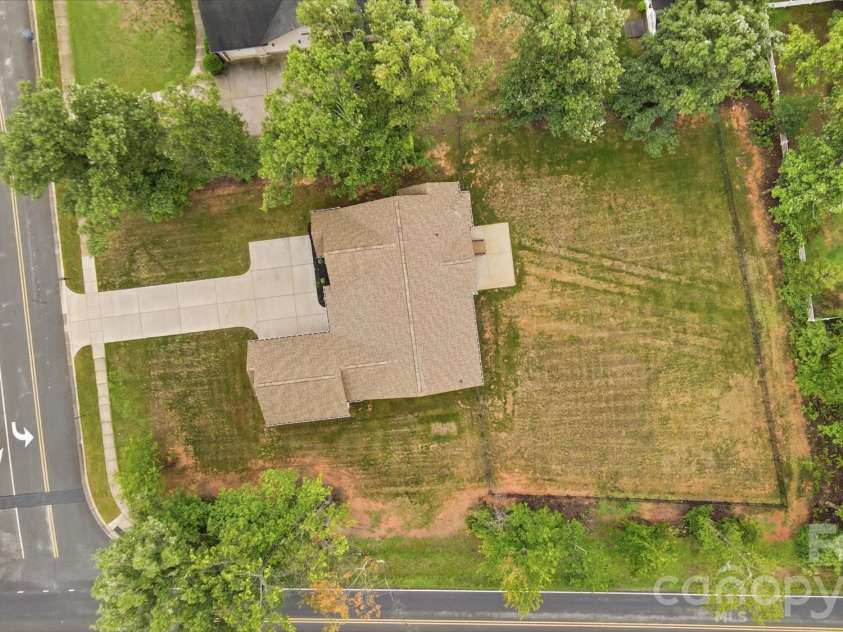 4527 Burrenfort Drive, Denver, NC 28037.  MLS# CAR4408642, YatesRealty ID 40507. 