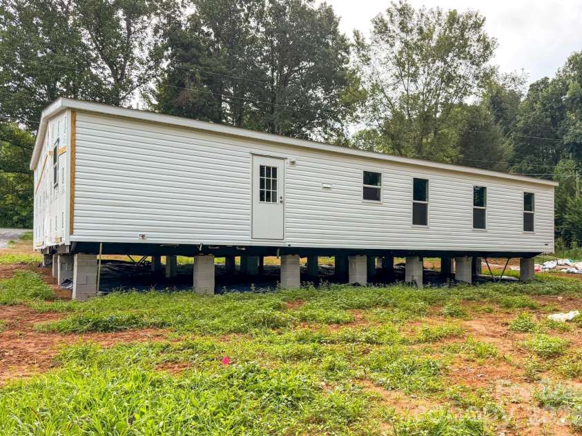 2485 Piney Road, Morganton, NC 28655.  MLS# CAR4409180, YatesRealty ID 40508. 
