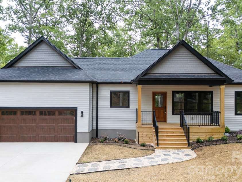 644 Roxboro Drive, Mount Gilead, NC 27306.  MLS# CAR4407775, YatesRealty ID 40509. 