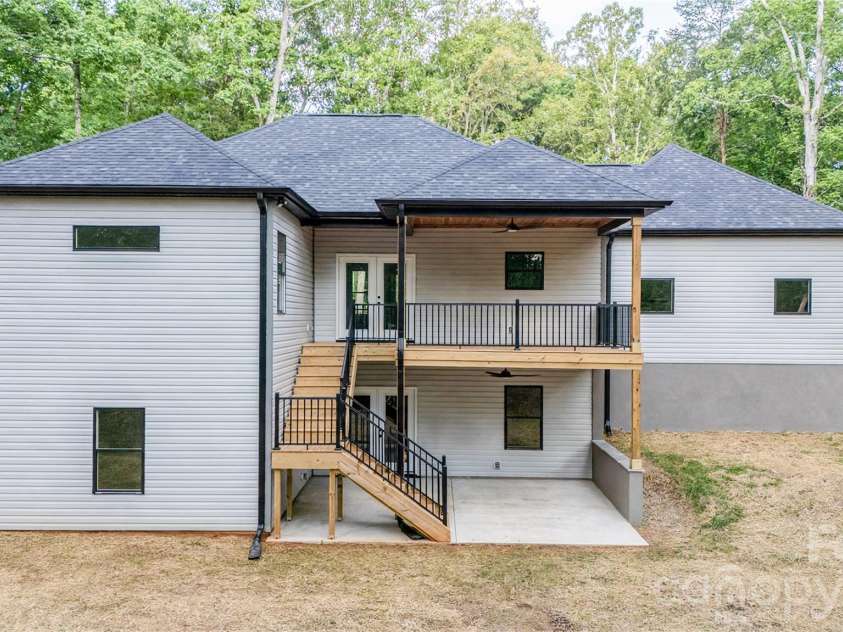 644 Roxboro Drive, Mount Gilead, NC 27306.  MLS# CAR4407775, YatesRealty ID 40509. 