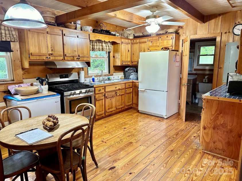 2259 Grassy Creek Road, Grassy Creek, NC 28631.  MLS# CAR4234325, YatesRealty ID 4051. 