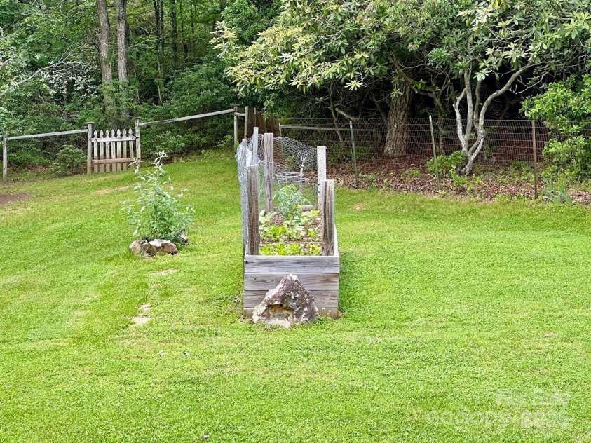 2259 Grassy Creek Road, Grassy Creek, NC 28631.  MLS# CAR4234325, YatesRealty ID 4051. 